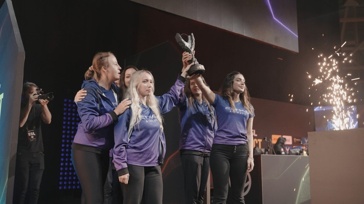 Nigma Galaxy Docu Series Details Female Csgo Team S Success Story Ginx Tv