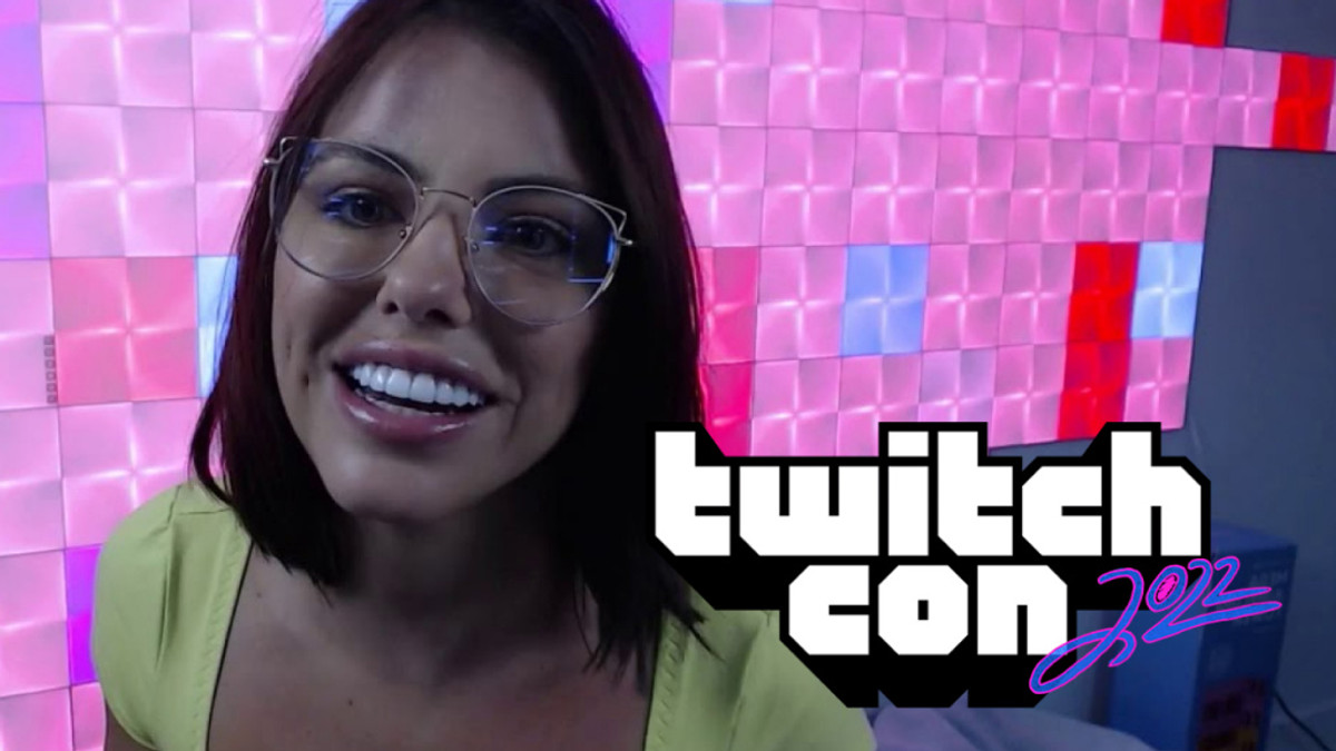 Twitch Streamer Adriana Chechik Breaks Her Back At Twitchcon Update