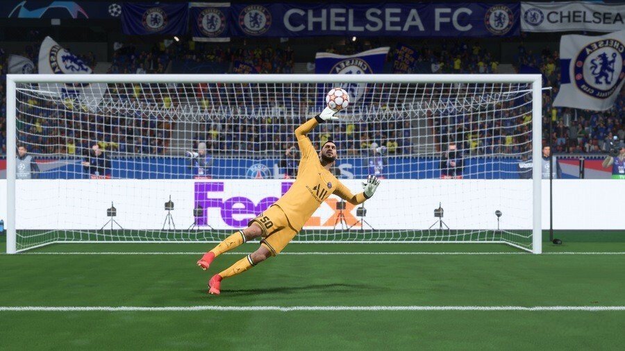 How to control the goalkeeper in FIFA 22 | GINX Esports TV